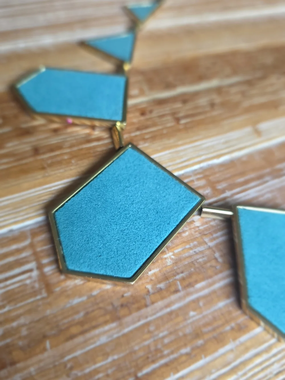 House of Harlow 1960 Teal Geometric Pendant Necklace
